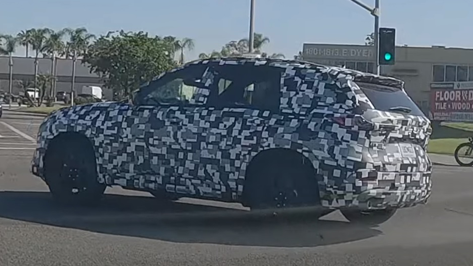 Εντοπίστηκε στο δρόμο το νέο, υβριδικό Mazda CX-5  